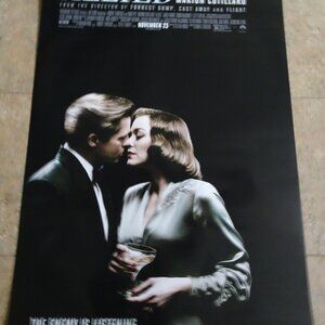 Allied - Movie Poster with Brad Pitt as Max Vatan and Marion Cotillard